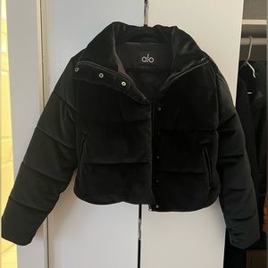 Alo Yoga RIBBED VELOUR GOLD RUSH PUFFER size small